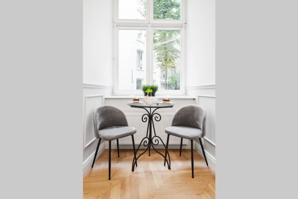 Househost Apartment I: Studencka Street كراكوفيا المظهر الخارجي الصورة