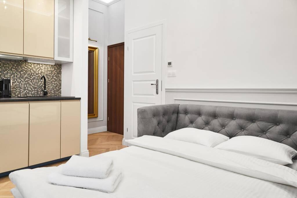 Househost Apartment I: Studencka Street كراكوفيا المظهر الخارجي الصورة
